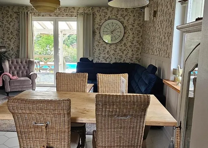 Semesterbostad On The Hill *